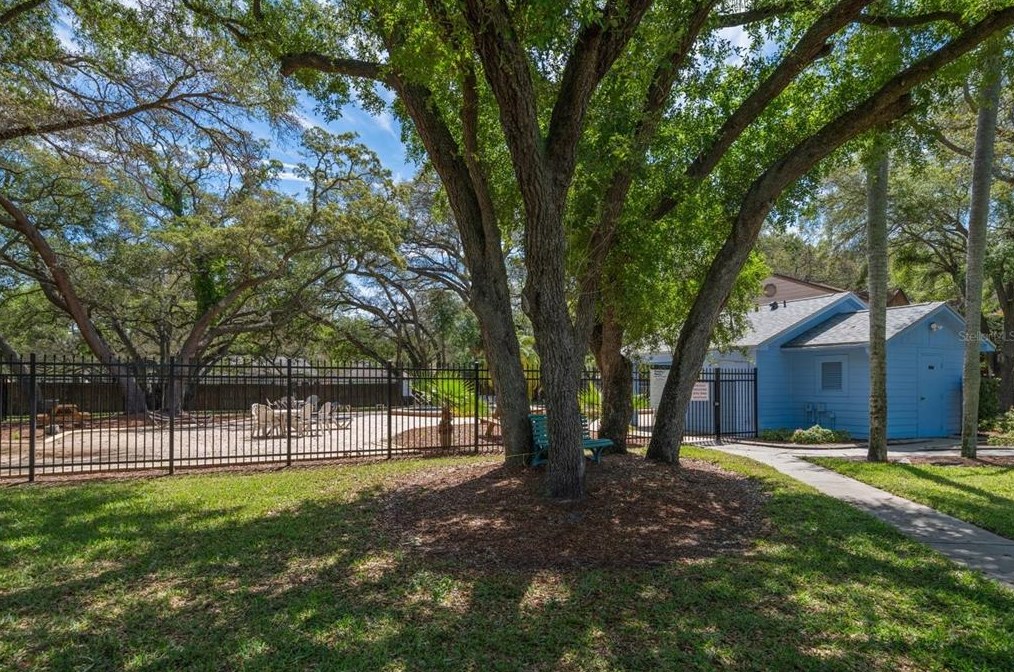 894 Jackson Ct, Palm Harbor FL  34683-6337 exterior