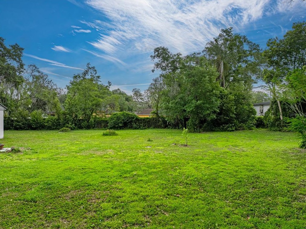 1627 Holly Rd, Lakeland FL  33801-2210 exterior