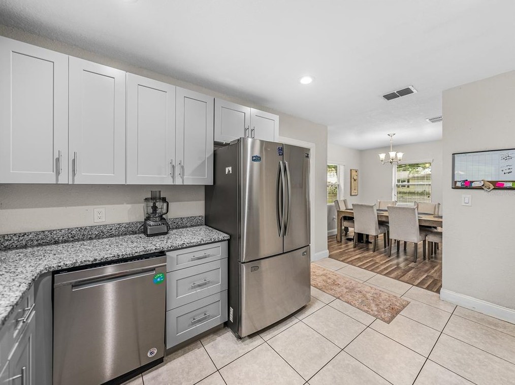 1627 Holly Rd, Lakeland FL  33801-2210 exterior