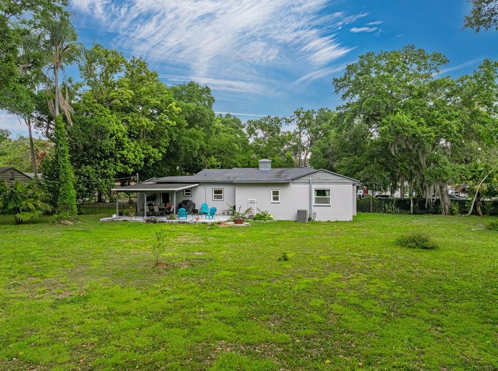 1627 Holly Rd, Lakeland FL  33801-2210 exterior