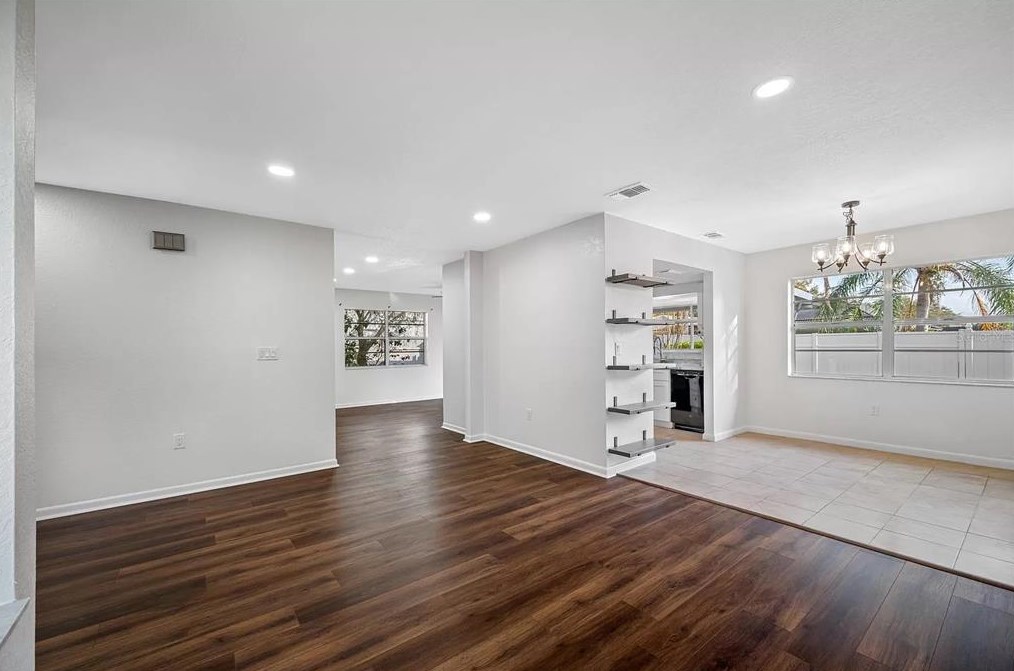 1869 Teakwood Ln, Dunedin FL  34698-4132 exterior