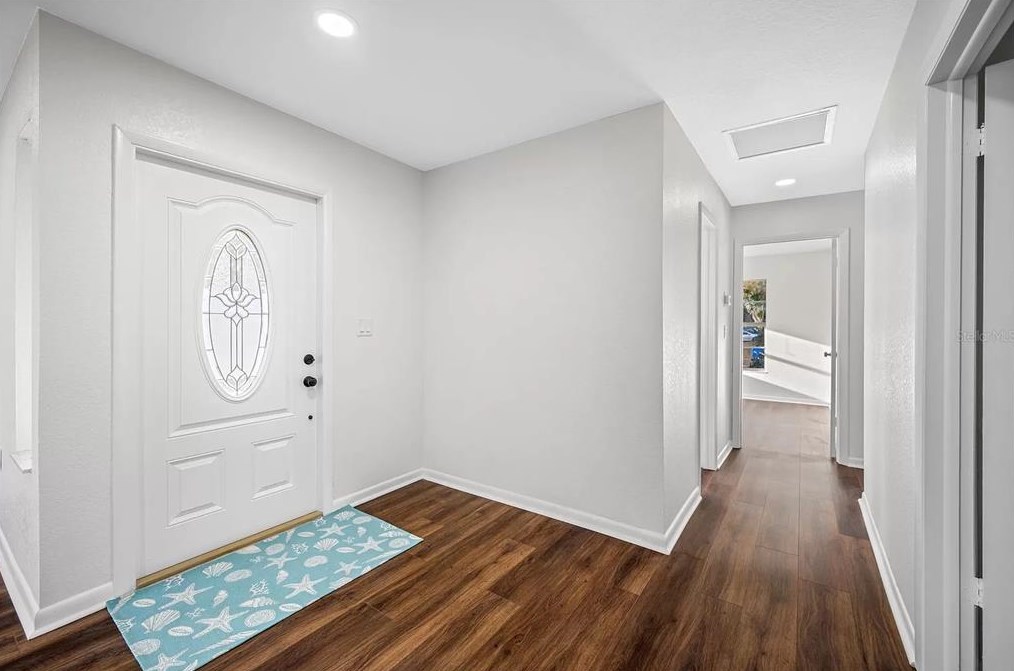 1869 Teakwood Ln, Dunedin FL  34698-4132 exterior