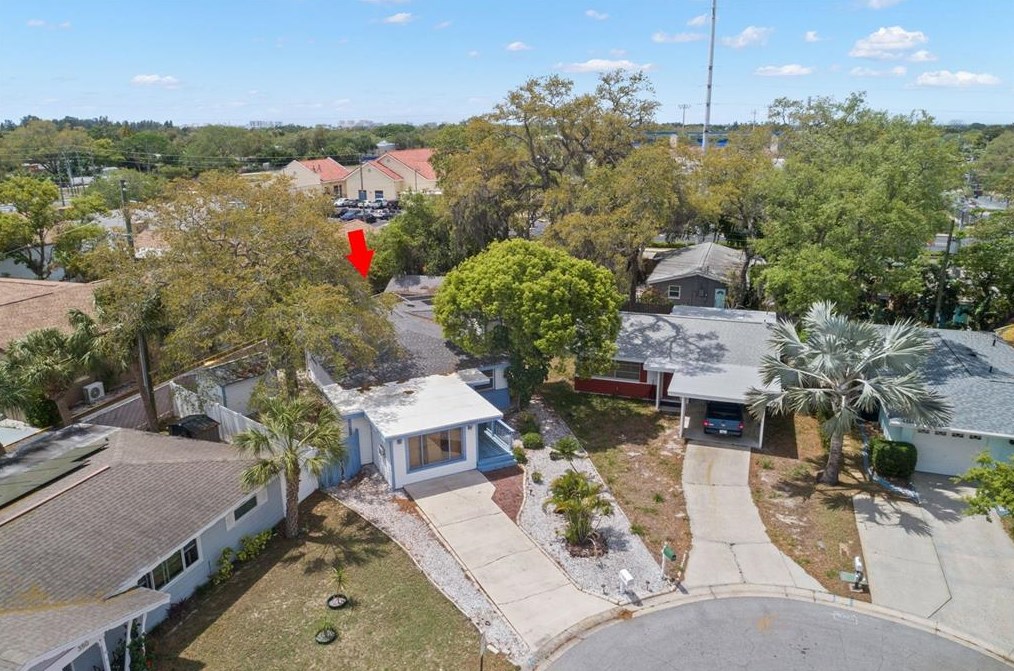 354 Colonial Ct, Dunedin FL  34698-8007 exterior