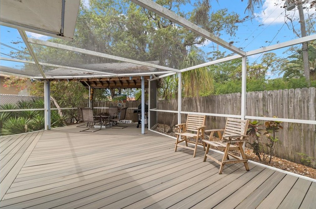 354 Colonial Ct, Dunedin FL  34698-8007 exterior