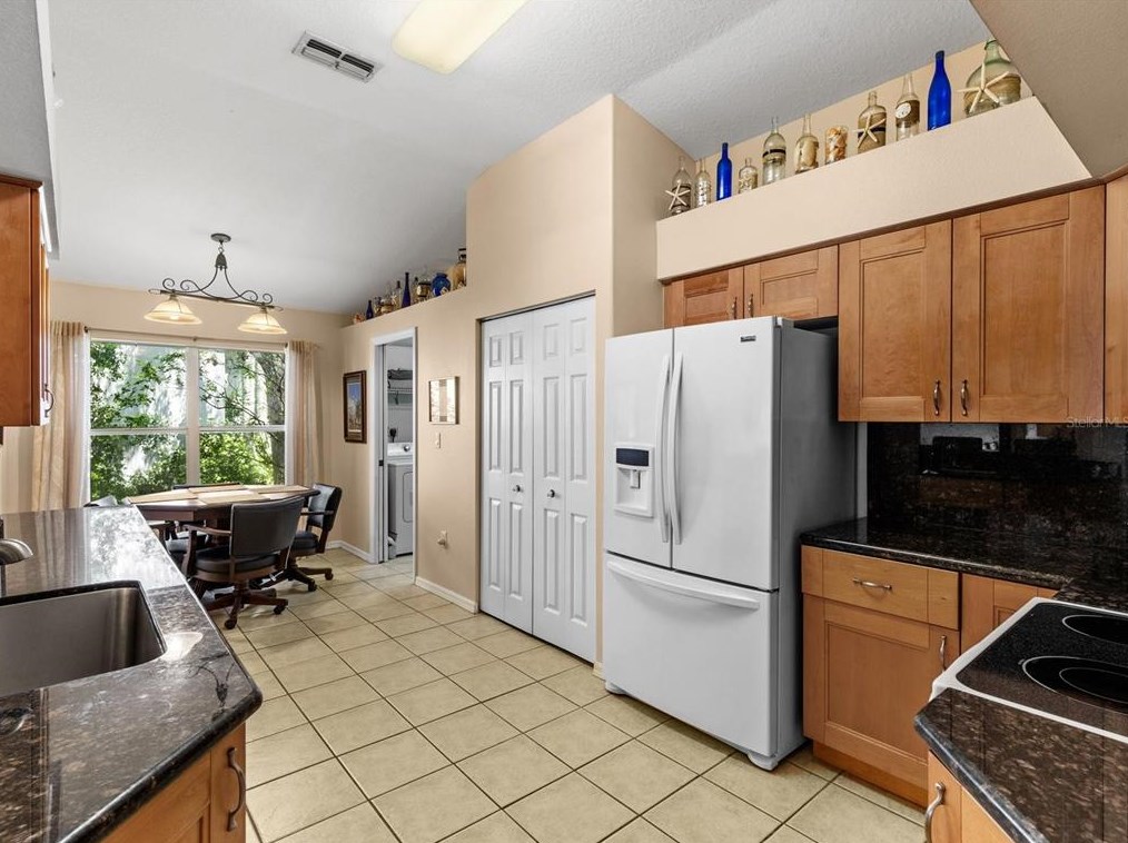 1464 Watermill Cir, Tarpon Springs FL  34689-7030 exterior