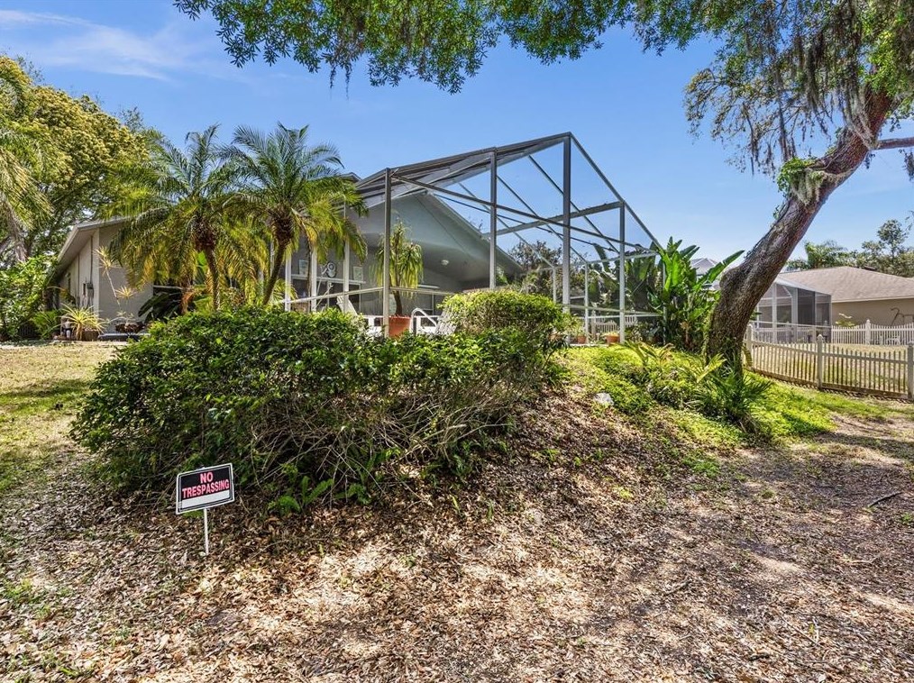 1464 Watermill Cir, Tarpon Springs FL  34689-7030 exterior