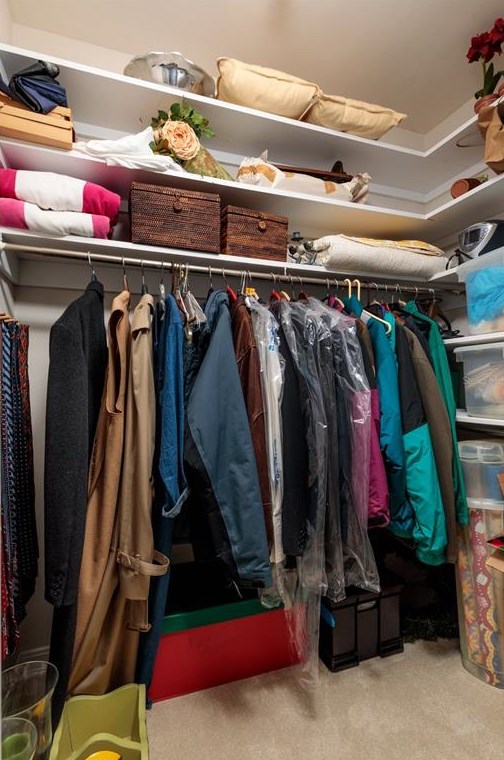 318 La Hacienda Dr, Belleair Beach FL  33785-3715 exterior