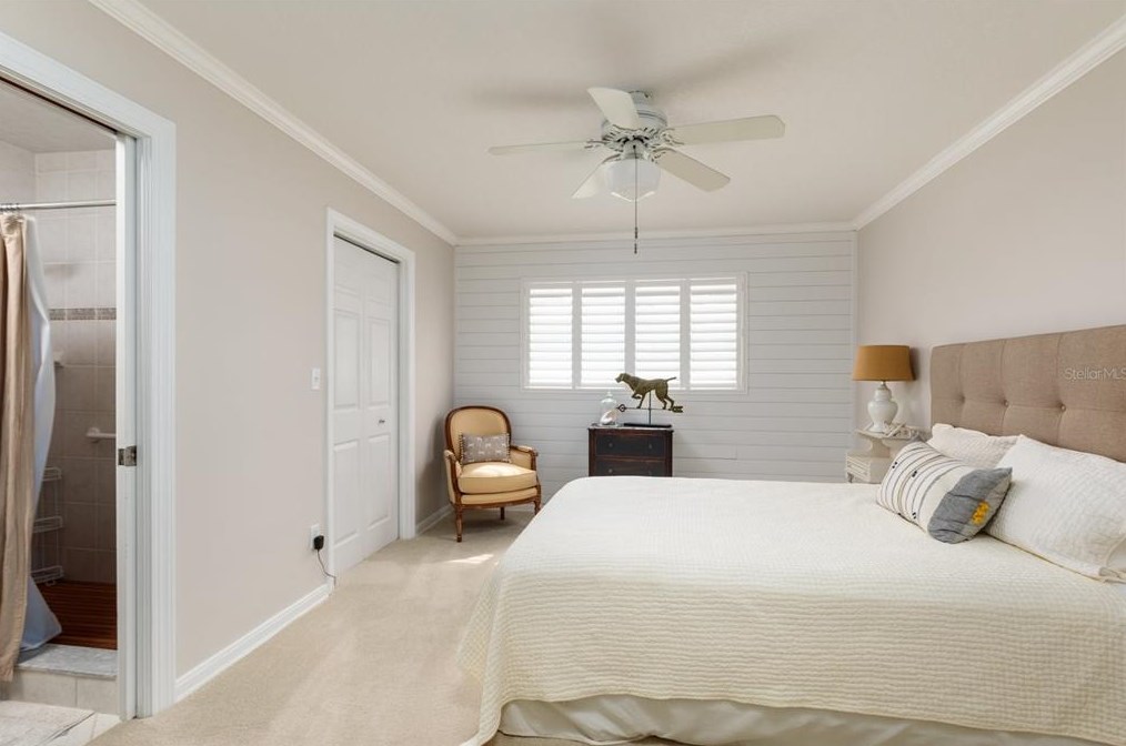 318 La Hacienda Dr, Belleair Beach FL  33785-3715 exterior