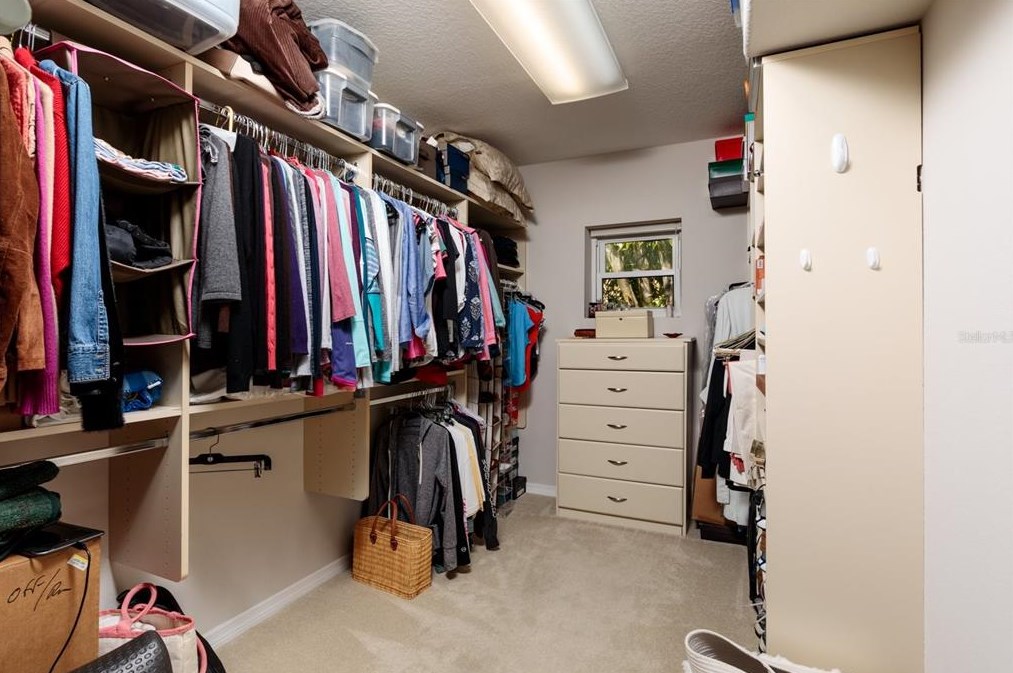 318 La Hacienda Dr, Belleair Beach FL  33785-3715 exterior