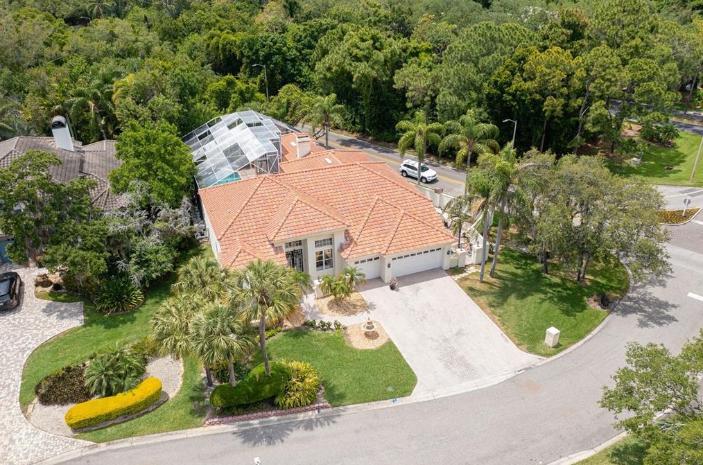 4690 Laurel Oak Ln, Saint Petersburg FL  exterior