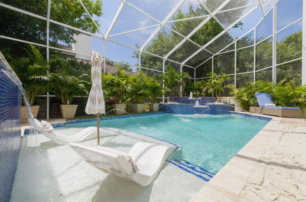 4690 Laurel Oak Ln, Saint Petersburg FL  exterior
