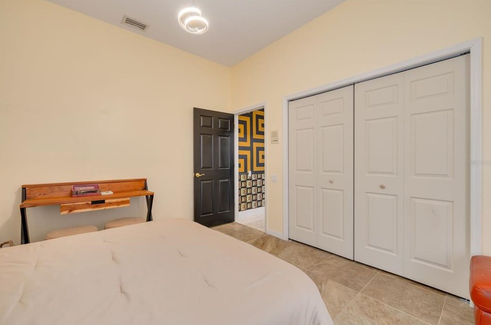4690 Laurel Oak Ln, Saint Petersburg FL  exterior