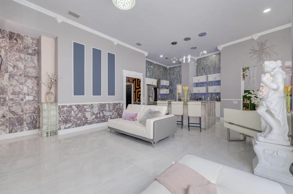 4690 Laurel Oak Ln, Saint Petersburg FL  exterior