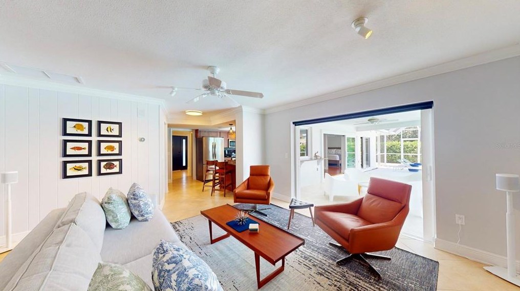 1969 Illinois Ave, Saint Petersburg FL  33703-3421 exterior