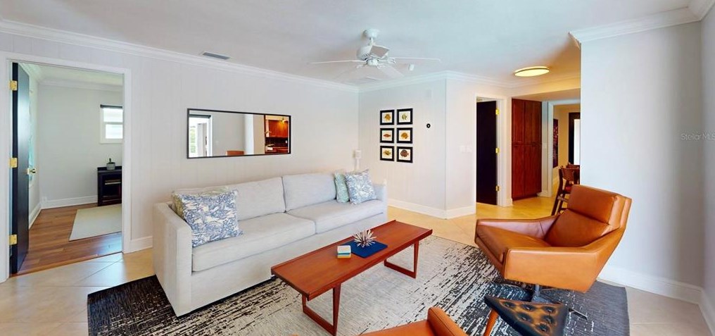 1969 Illinois Ave, Saint Petersburg FL  33703-3421 exterior