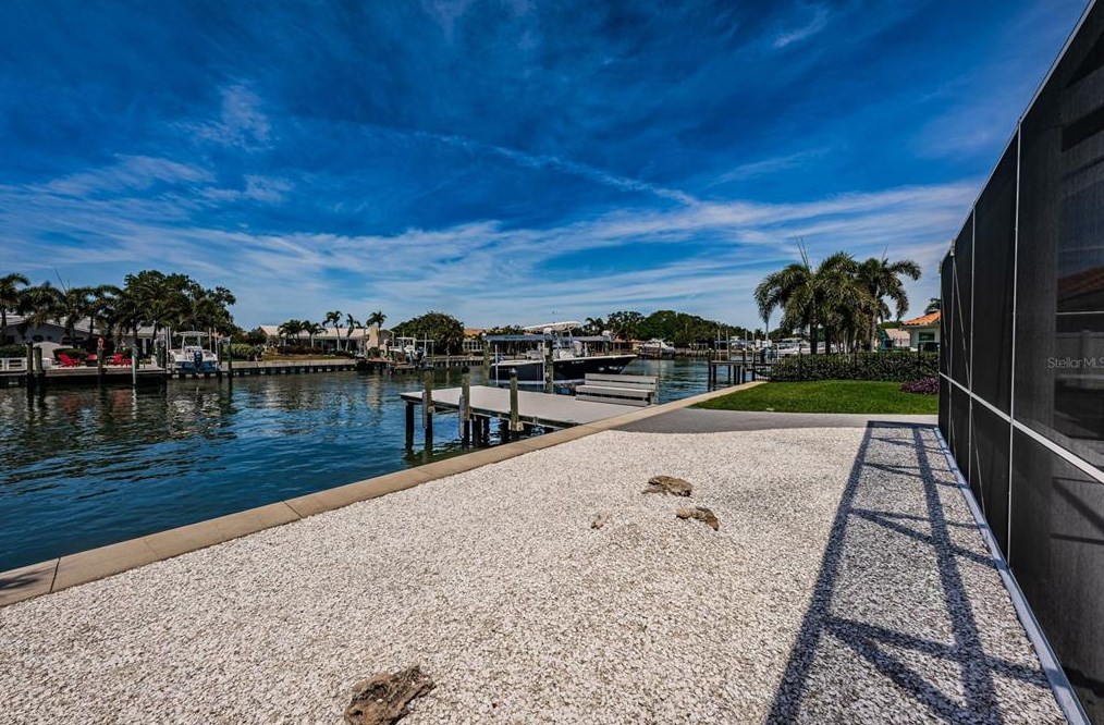 1969 Illinois Ave, Saint Petersburg FL  33703-3421 exterior