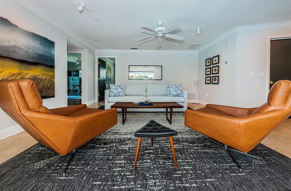 1969 Illinois Ave, Saint Petersburg FL  33703-3421 exterior