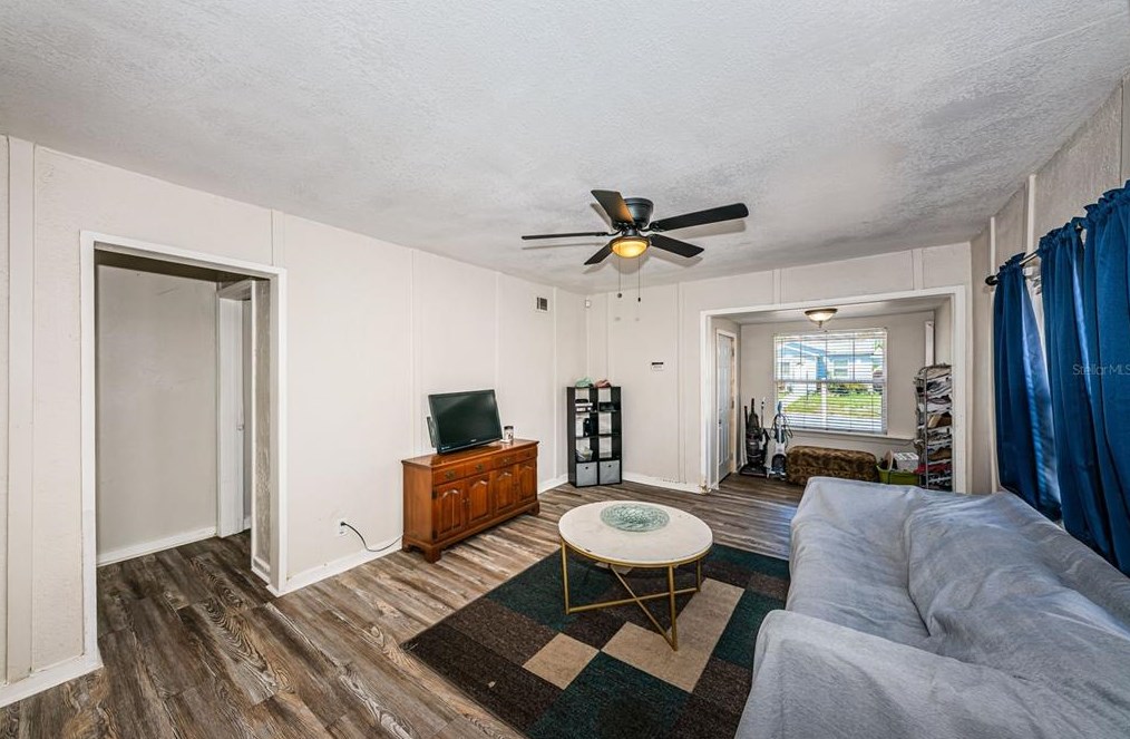 3335 Tarlton St, Saint Petersburg FL  33713-2849 exterior