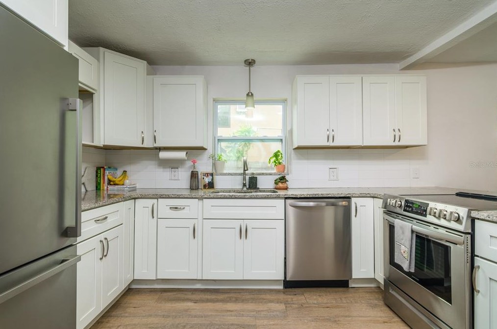 3931 52nd Ave, Saint Petersburg FL  33714-2336 exterior