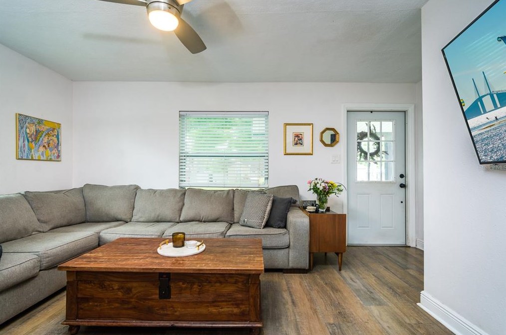 3931 52nd Ave, Saint Petersburg FL  33714-2336 exterior