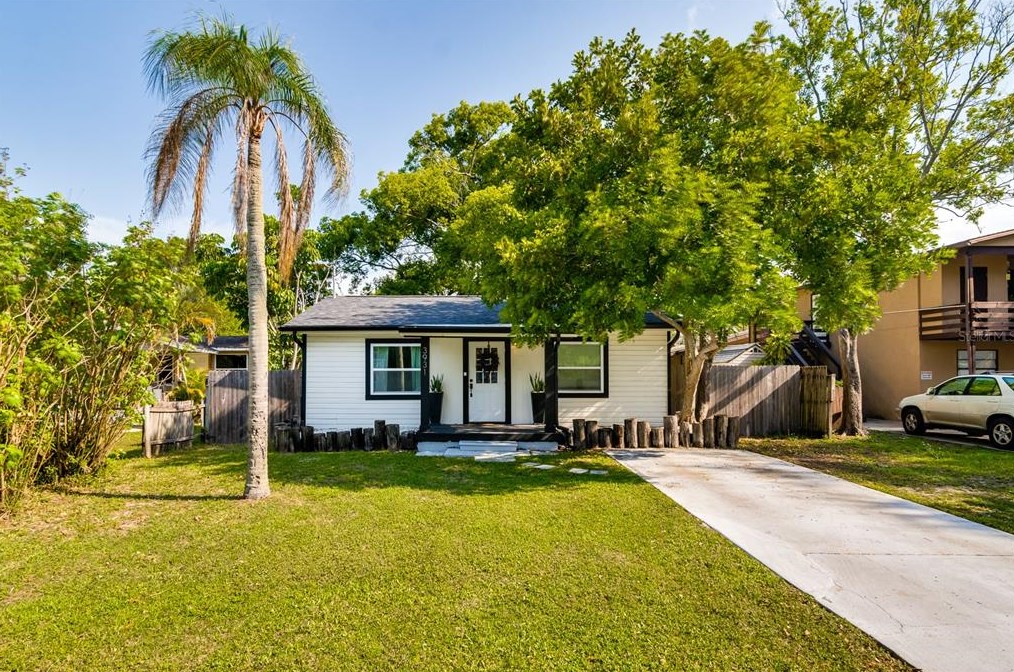 3931 52nd Ave, Saint Petersburg FL  33714-2336 exterior