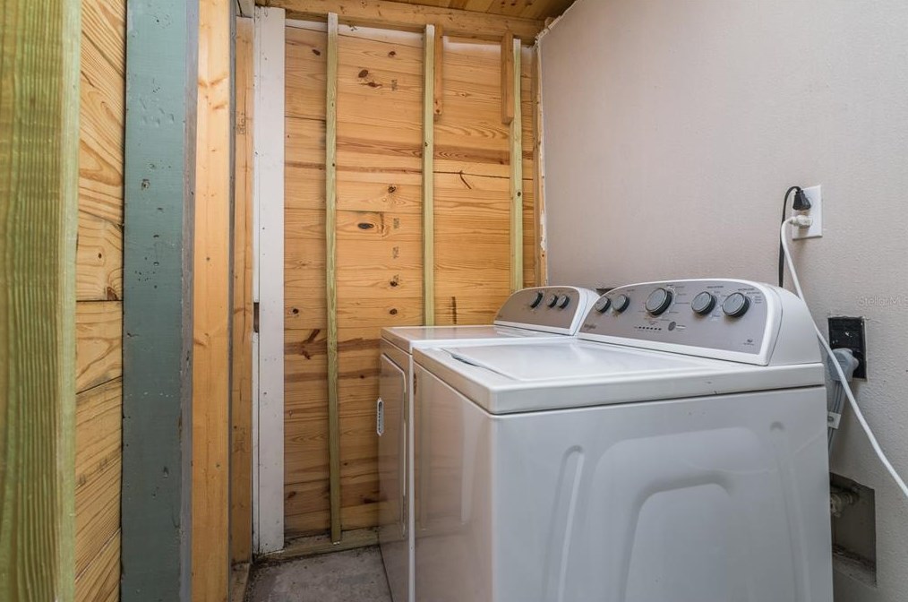 3931 52nd Ave, Saint Petersburg FL  33714-2336 exterior