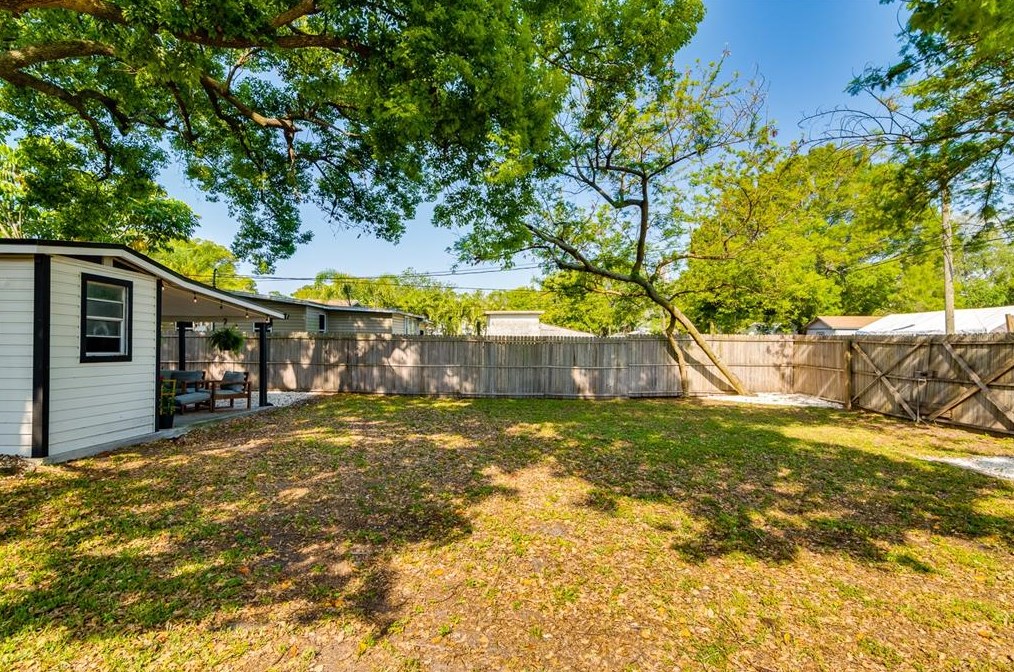 3931 52nd Ave, Saint Petersburg FL  33714-2336 exterior