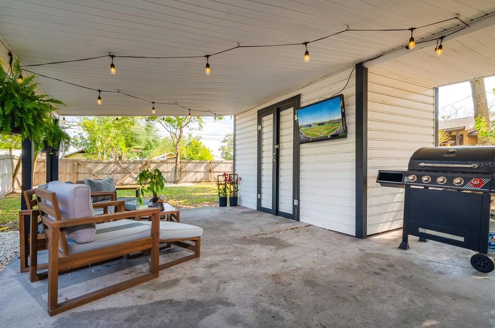 3931 52nd Ave, Saint Petersburg FL  33714-2336 exterior