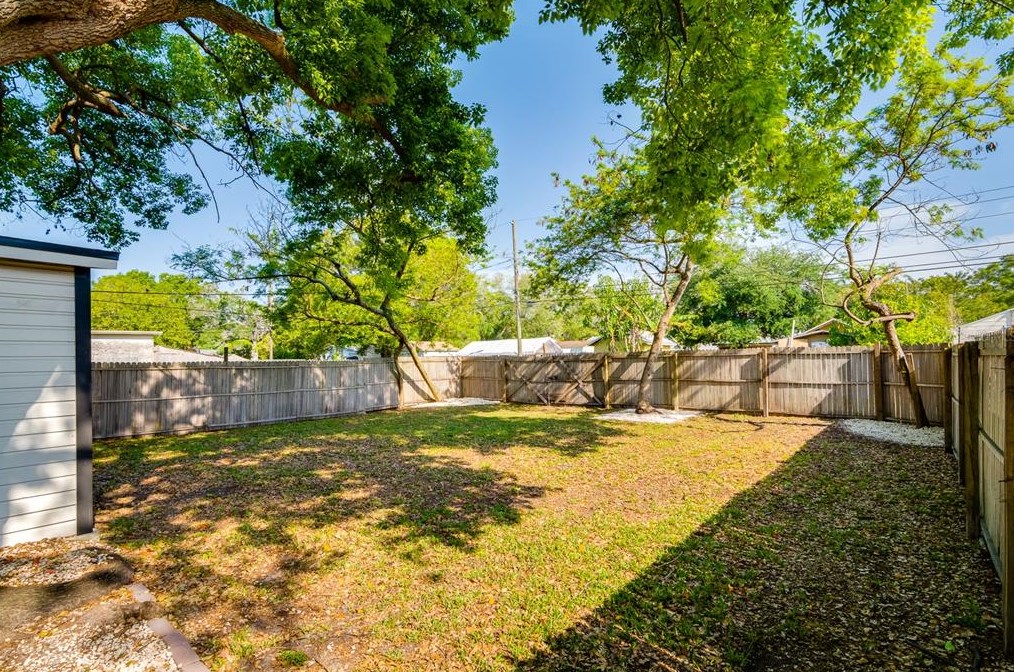 3931 52nd Ave, Saint Petersburg FL  33714-2336 exterior