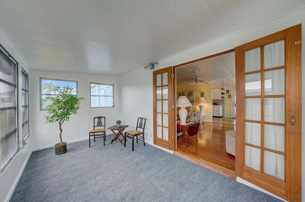 143 Melody Ln, Tarpon Springs FL  34689-5027 exterior