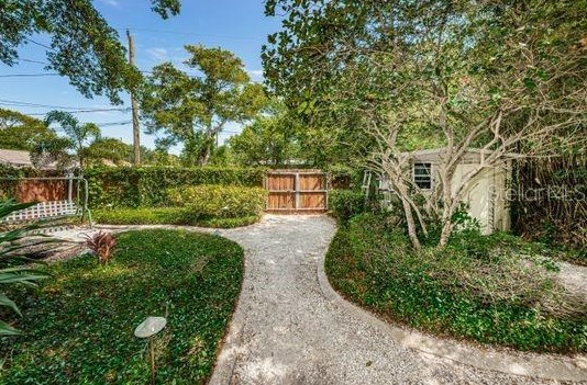 5317 18th Ave, Saint Petersburg FL  33710-5107 exterior