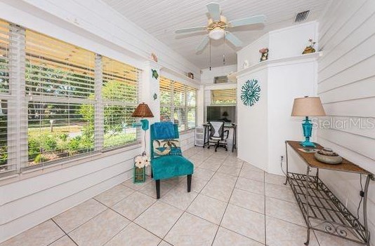 5317 18th Ave, Saint Petersburg FL  33710-5107 exterior