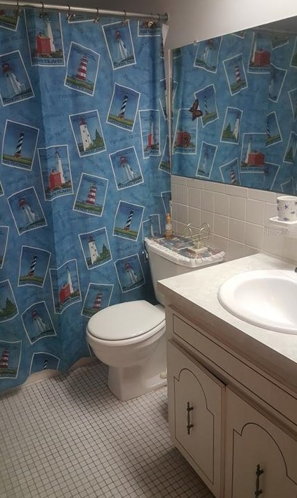 1834 Dartmouth Dr, Tarpon Springs FL  34691-4609 exterior