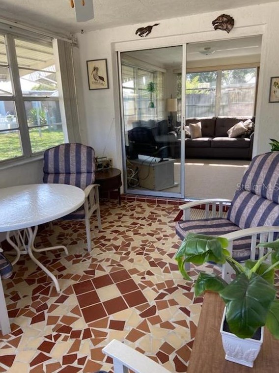 1834 Dartmouth Dr, Tarpon Springs FL  34691-4609 exterior