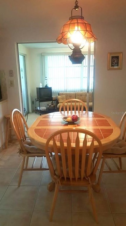 1834 Dartmouth Dr, Tarpon Springs FL  34691-4609 exterior