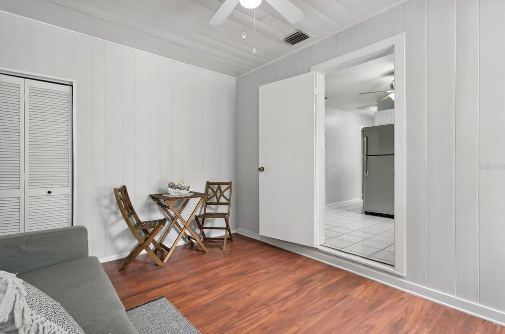 5231 Dartmouth Ave, Saint Petersburg FL  33710-7215 exterior