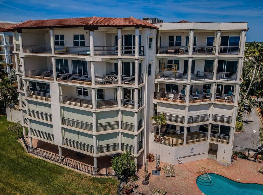 200 121st Ave, Saint Petersburg FL  33706-5160 exterior