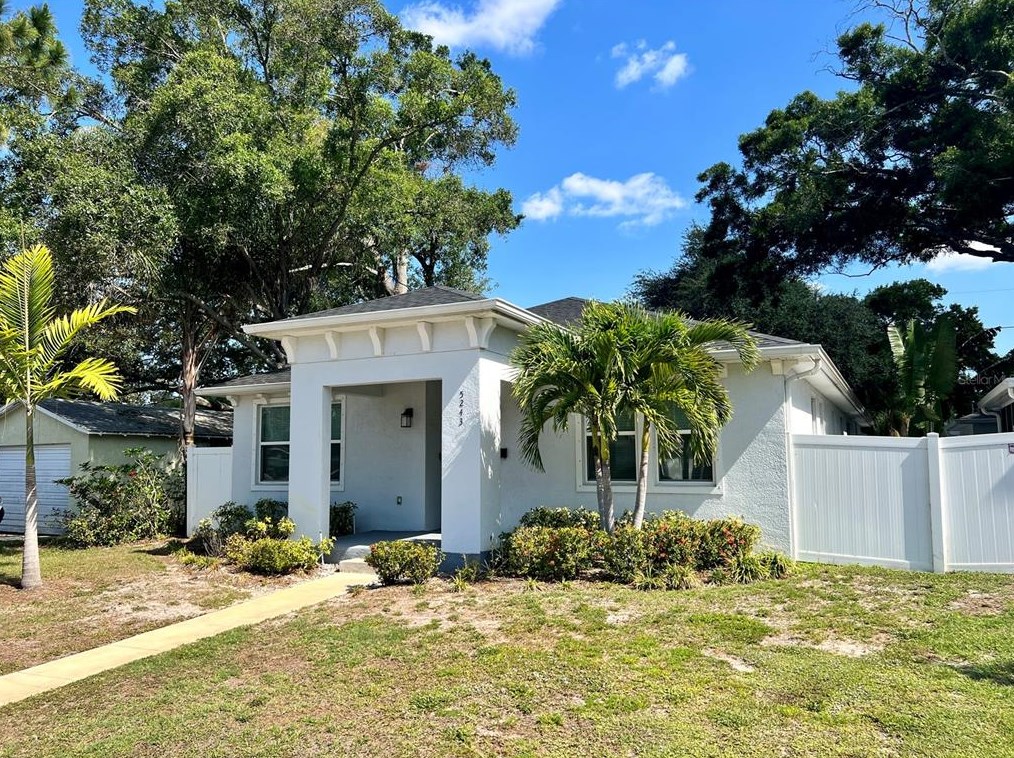 5243 Burlington Ave, Saint Petersburg FL  33710-8138 exterior