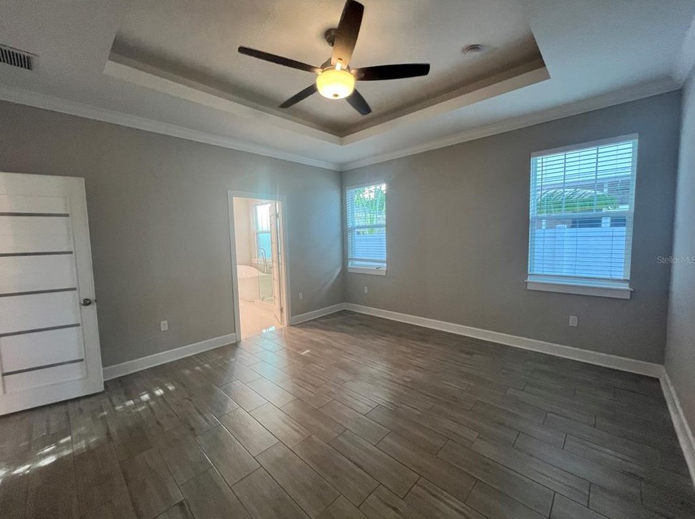 5243 Burlington Ave, Saint Petersburg FL  33713-8433 exterior