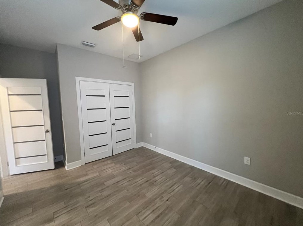 5243 Burlington Ave, Saint Petersburg FL  33713-8433 exterior