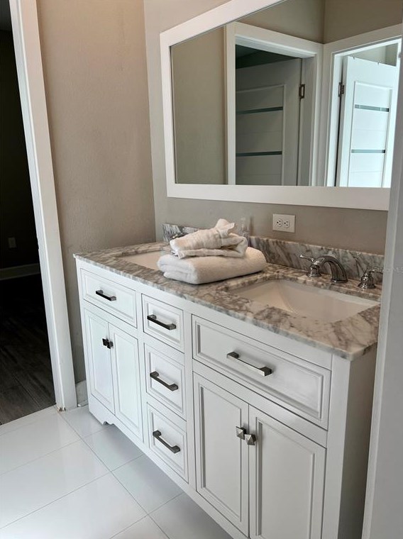 5243 Burlington Ave, Saint Petersburg FL  33713-8433 exterior