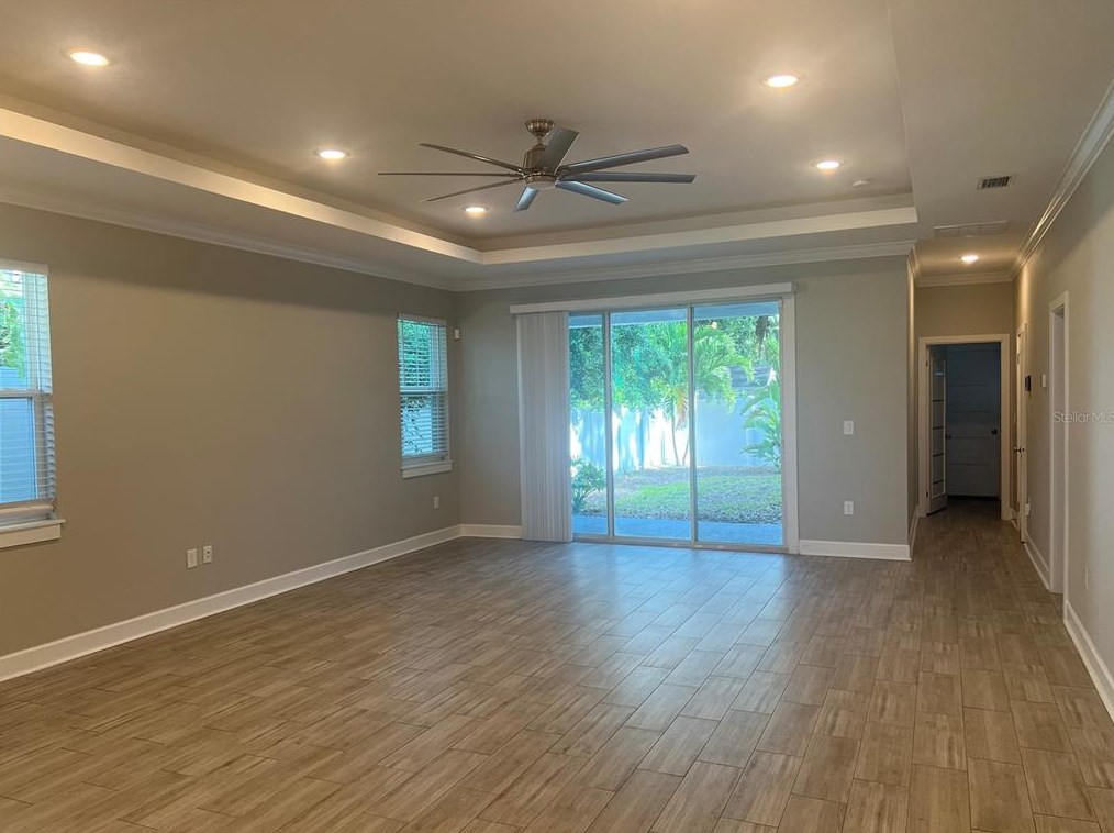 5243 Burlington Ave, Saint Petersburg FL  33713-8433 exterior