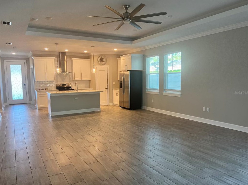 5243 Burlington Ave, Saint Petersburg FL  33713-8433 exterior