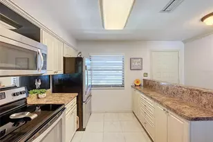 1801 Mariner Dr, Tarpon Springs, FL 34689 - Photo 15