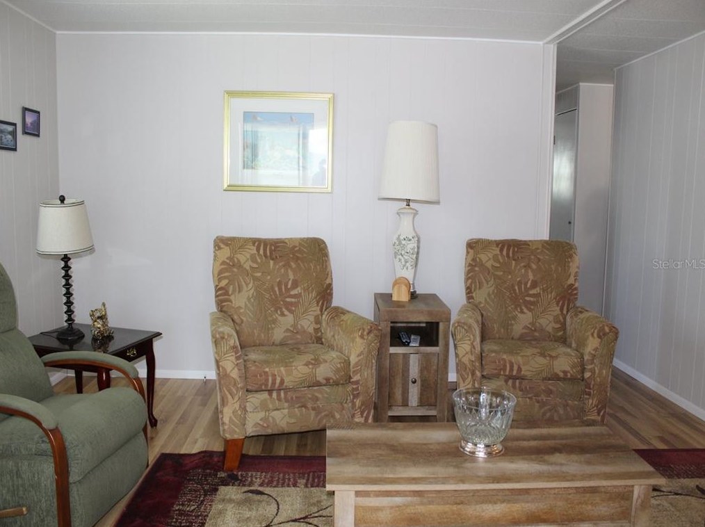 62 Thatch Palm St, Largo FL  33770-7413 exterior