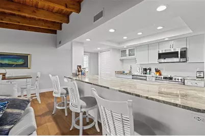 200 120th Avenue W #8A, Treasure Island, FL 33706 - Photo 13