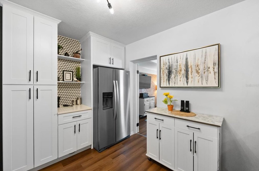 7025 35th Ter, Saint Petersburg FL  33710-1445 exterior