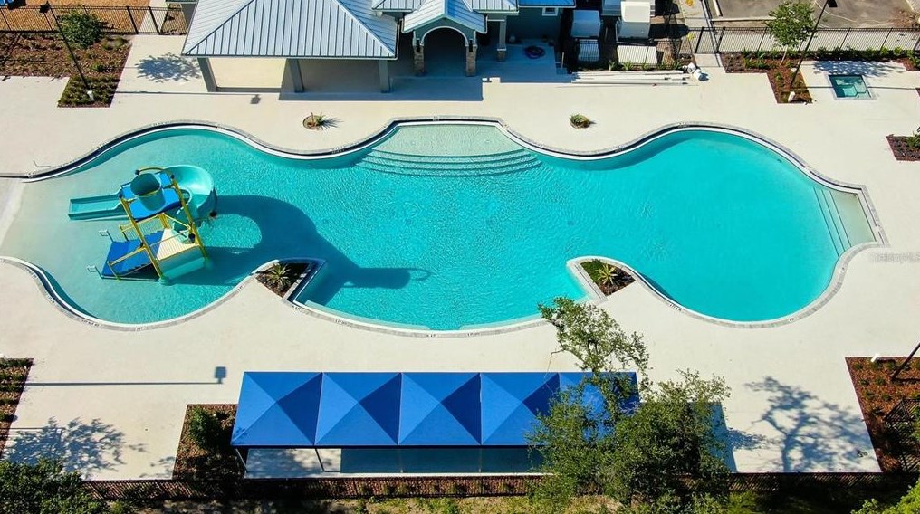 8426 Deer Chase Dr, Riverview FL  33578-8608 exterior