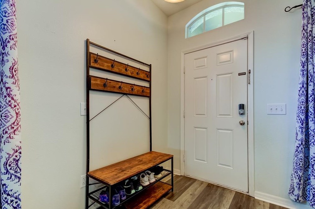 8426 Deer Chase Dr, Riverview FL  33578-8608 exterior