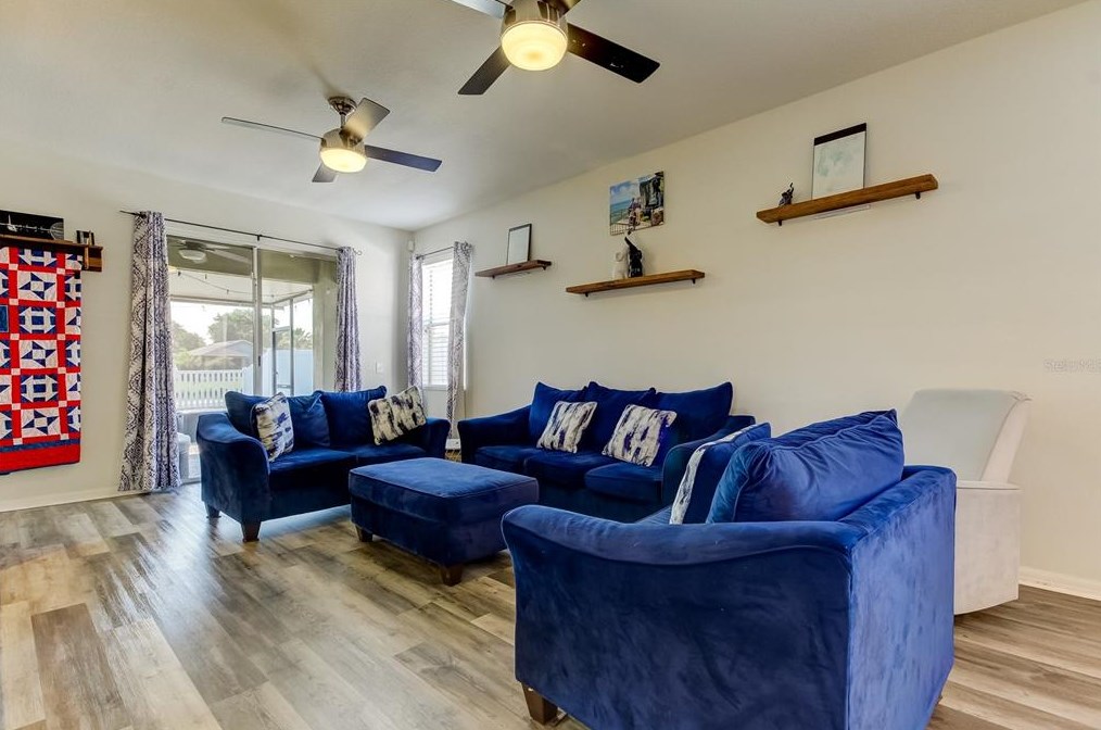 8426 Deer Chase Dr, Riverview FL  33578-8608 exterior